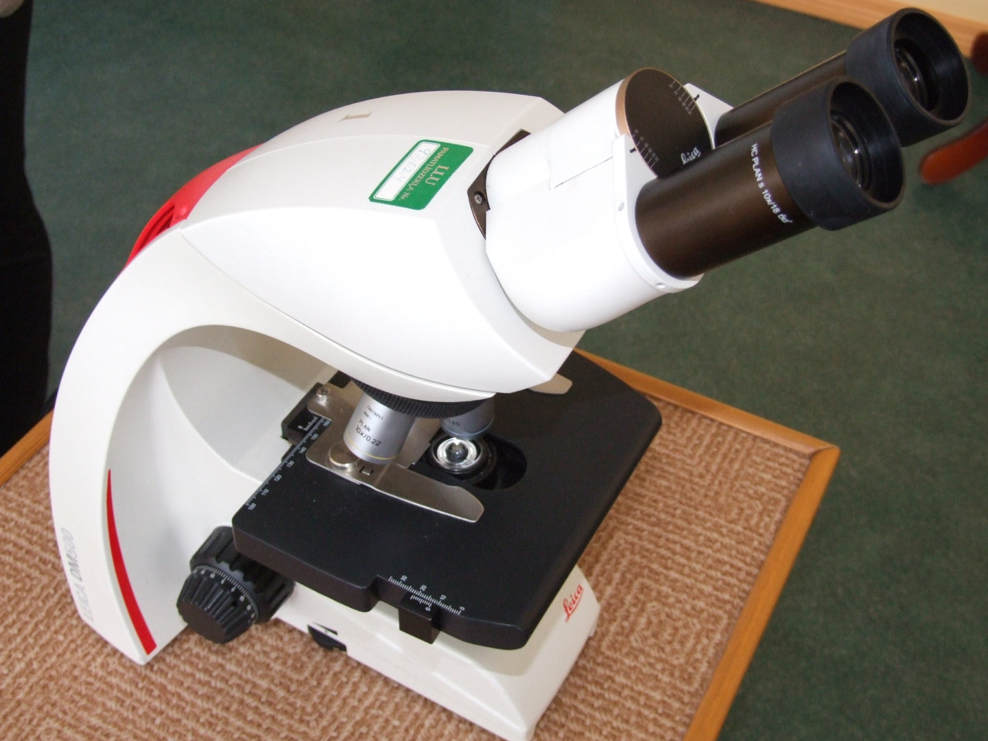 Student binocular microscope DM500