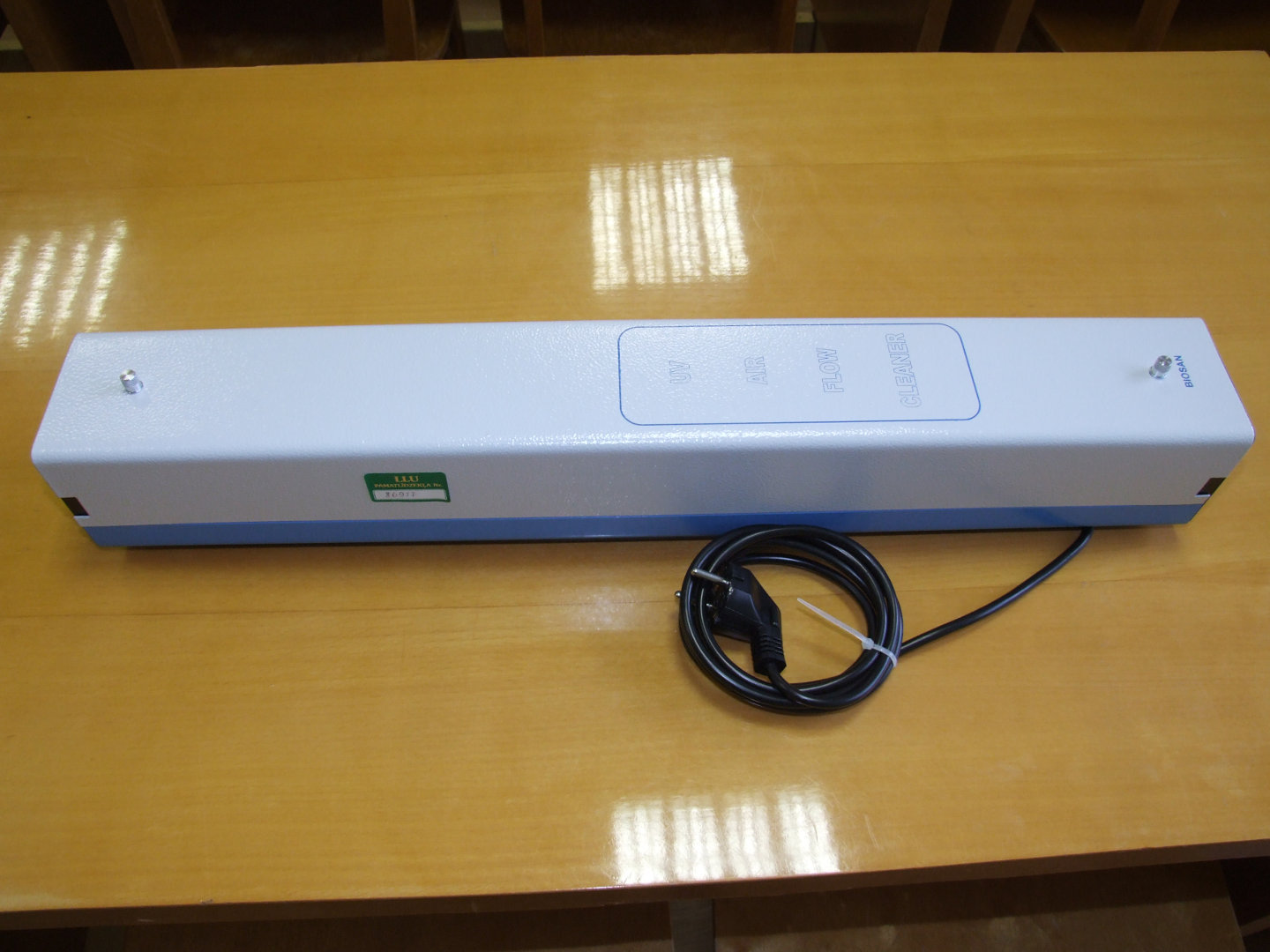 UVR-M, UV-air flow Cleaner-Recirculator