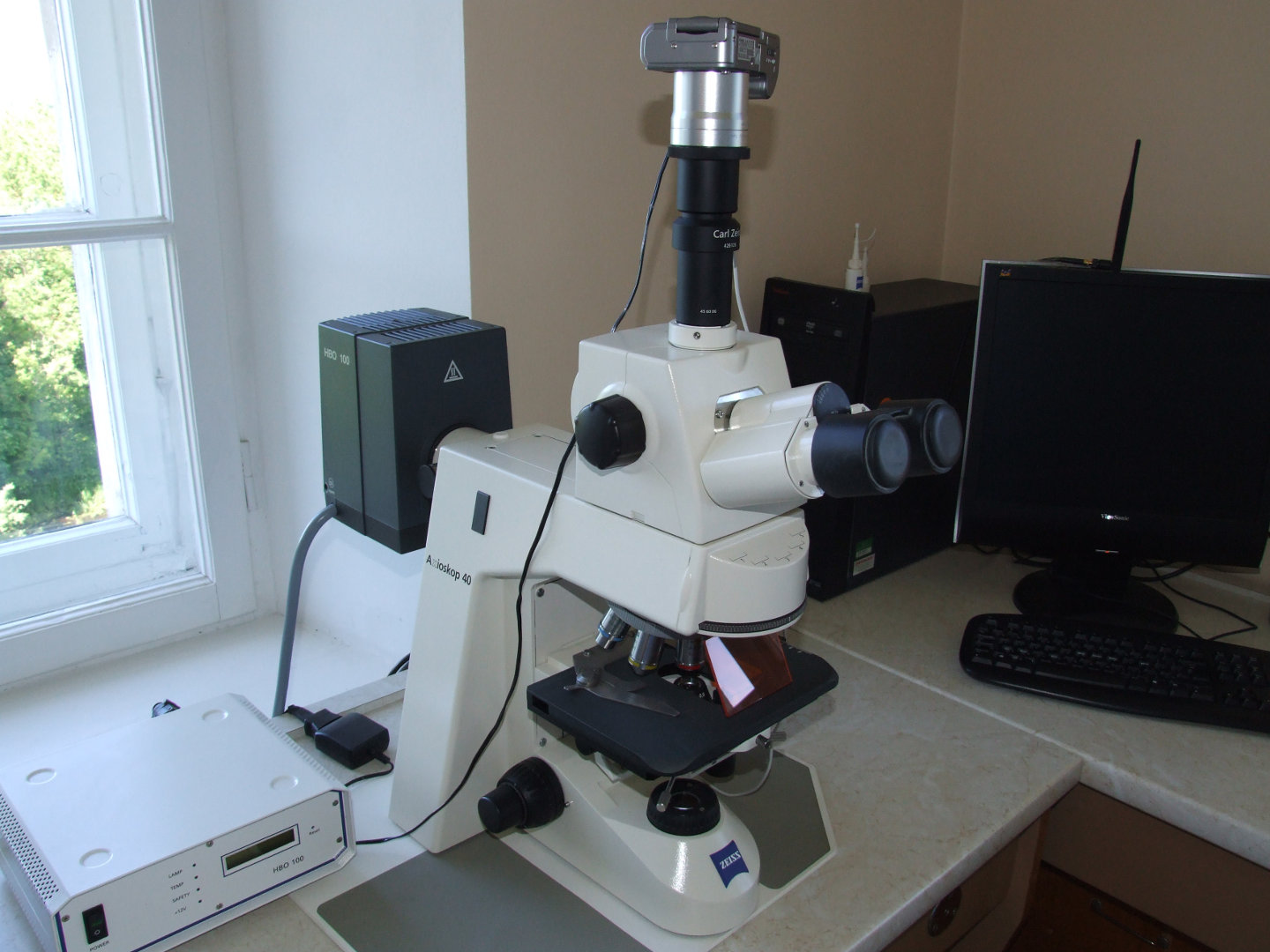 Digital microscope with camera Axioskop40