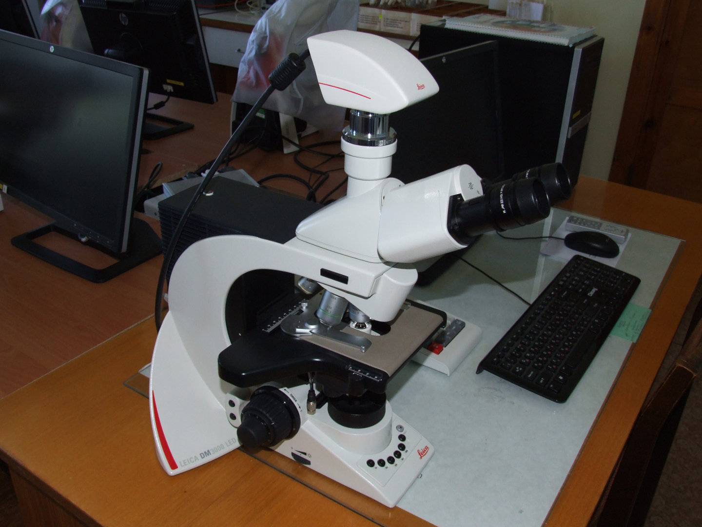 The Leica DM500 microscopes, Leica DFC290 Microscope Camera