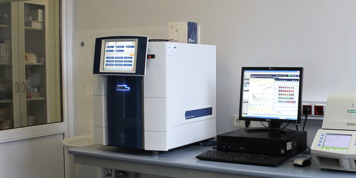 ViiA™ 7 Real-Time PCR System - Life Technologies (Applied Biosystems)
