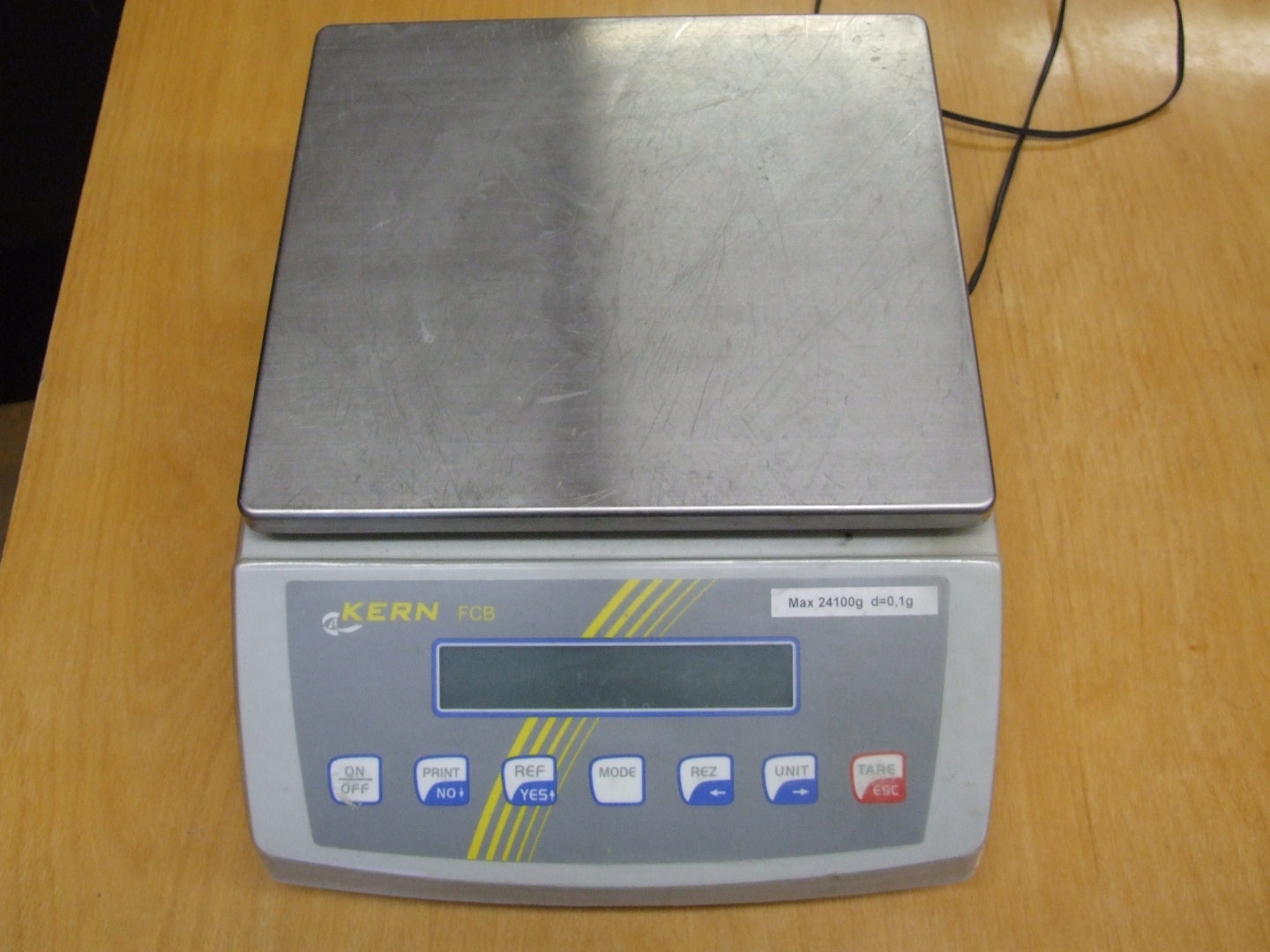 Electronic weighing scale 